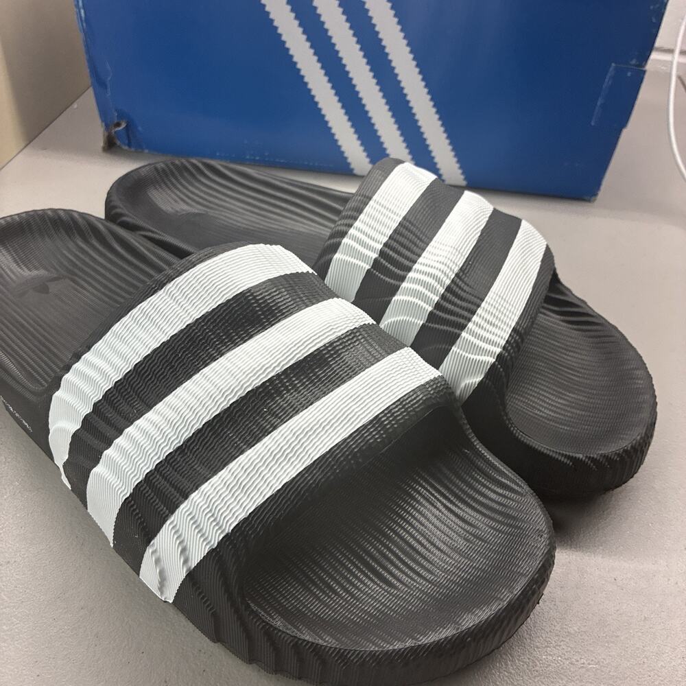 New adidas Adilette 22 Slide Black White IF3670 Size 12 Men’s With Box